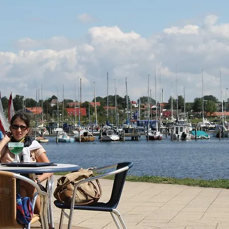 Garten-haus Homestay *